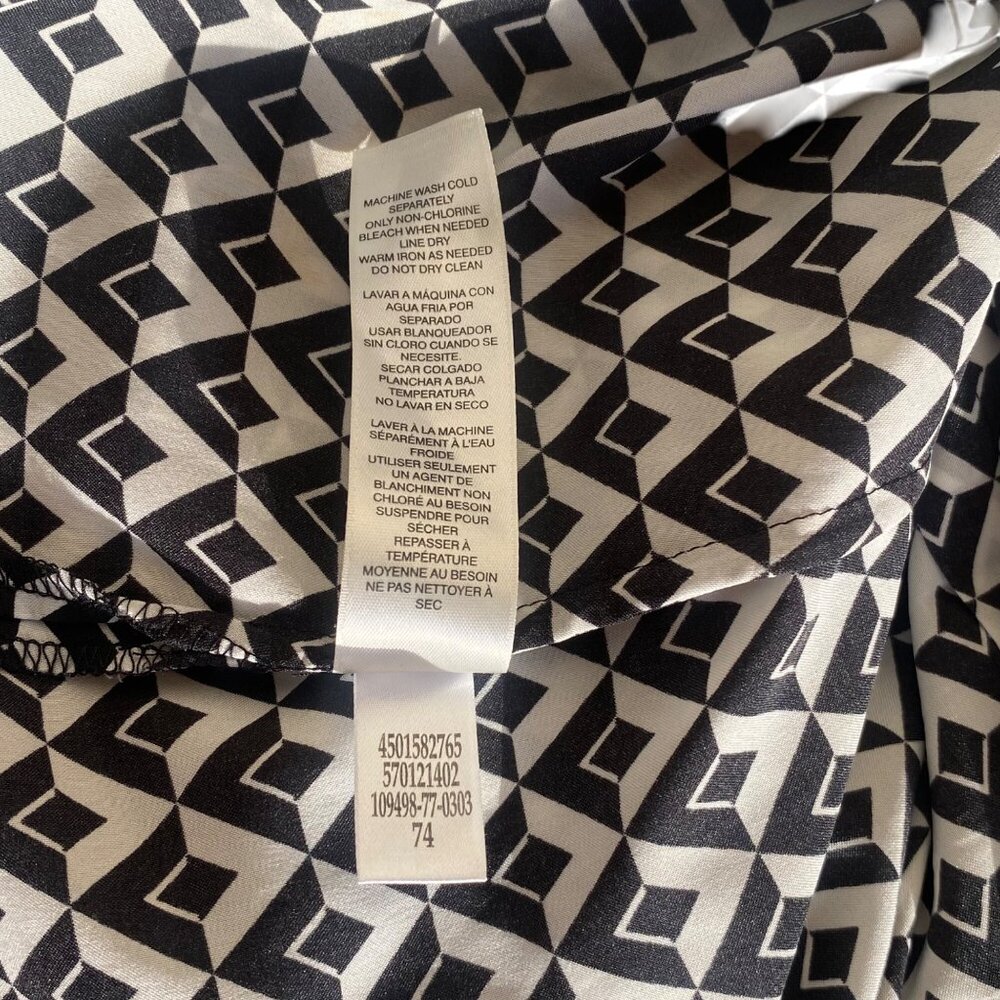 White House Black Market Sleeveless Geometric Print Blouse Womens Size 0 Keyhole - Picture 4 of 13